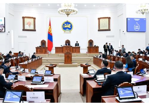 Ахмадуудын тэтгэвэр 100-300 мянган төгрөгөөр нэмэгдэнэ