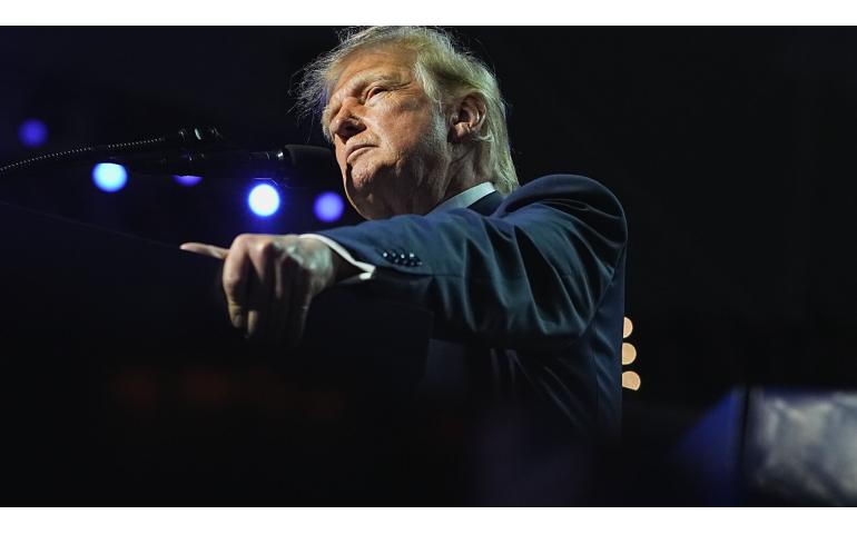 Д.Трамп Оросын дизелийн үйлдвэрүүдэд цохилт өгөхөө зогсоохыг В.Зеленскийд уриалав